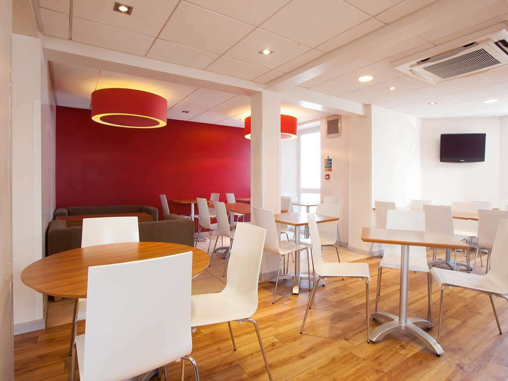 Travelodge Bournemouth Seafront Restaurant photo